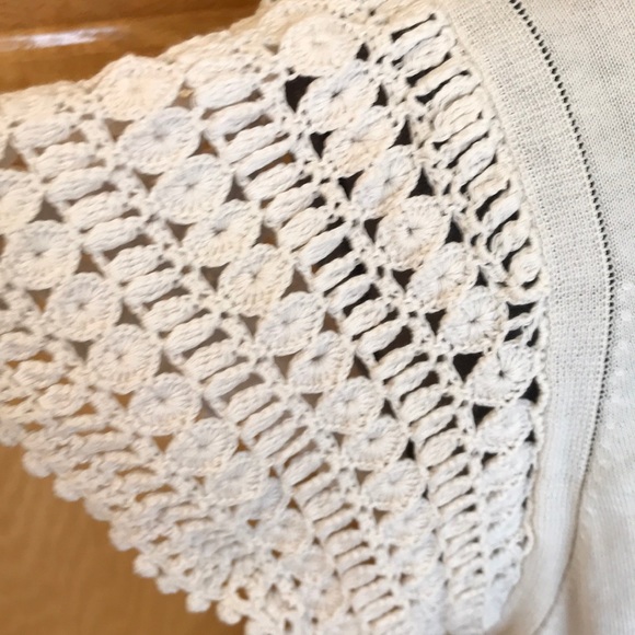 Cream Top with Crochet Sleeves - Picture 3 of 4